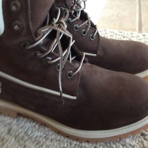Timberland Men’s 6-Inch Premium Waterproof Boot Brown Nubuck 8 Chocolate Tan