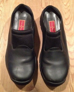 Terrific COLE HAAN COUNTRY Black Leather Clogs/Slip-Ons, 12M