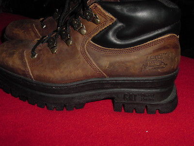 BNWOT MENS SIZE US 10.5 CAT/DIESEL POWERED LACE UP HALF BOOT