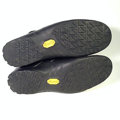 Mens Shoes Cole Haan 9.5 M Black Leather Vibram Loafers Rubber CASUAL C04519