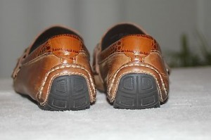 Men’s COLE HAAN Driving Moccasins Loafers Brown Shoes w/ Brass Bits – Size 8 M