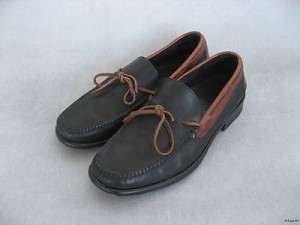 Cole Haan Black and Brown Leather Moccasin Style Loafer size 9 M