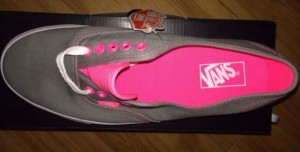 VANS Authentic Neon Pop Frost Grey / Pink – Women Size 10.5, Men 9 – NEW IN BOX