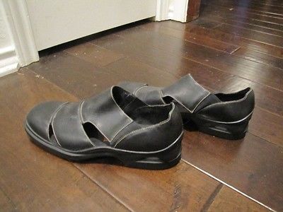 Cole Haan country black leather slip ons 8.5M- worn once- EUC