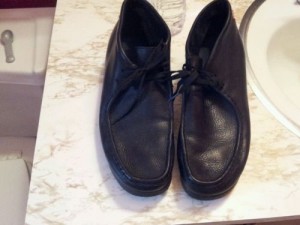 Clarks wallabees, Black leather