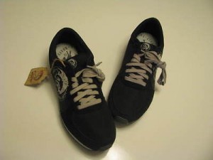NWT AUTHENTIC Diesel Fashion Shoes A-Head Black Sneakers 9
