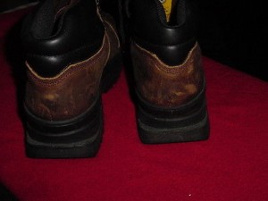 BNWOT MENS SIZE US 10.5 CAT/DIESEL POWERED LACE UP HALF BOOT