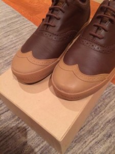 Wingtip Vans Brown Size 9