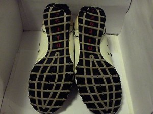 DIESEL MENS WHITE LEATHER SIZE 8.5M VELCRO SNEAKER IN GOOD SHAPE